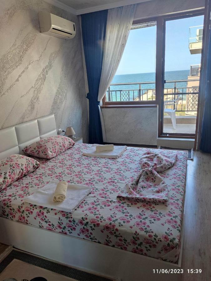 Apartament Piero Pomorie Buitenkant foto