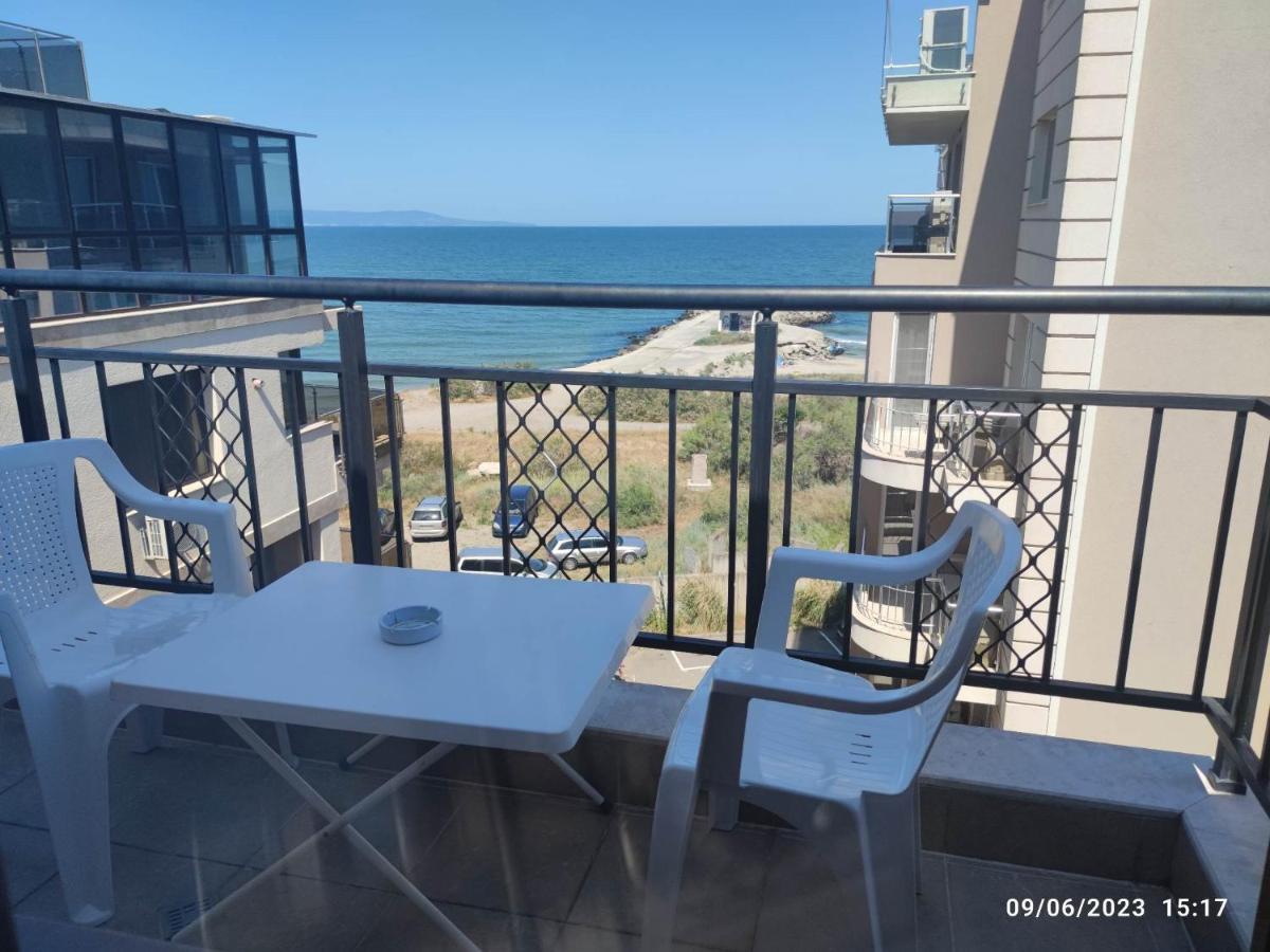 Apartament Piero Pomorie Buitenkant foto
