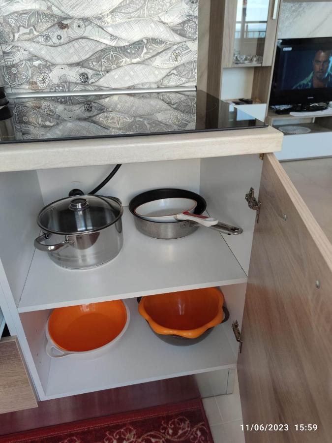 Apartament Piero Pomorie Buitenkant foto